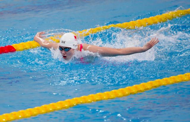 世界杯手机观看-游泳争霸赛张雨霏展多项冲金实力 自由泳双星归位
